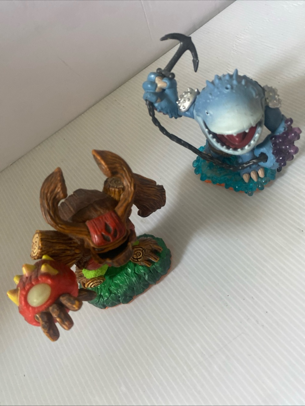 Disney Infinity Skylanders Blue Shark and Brown Tree Game Pieces